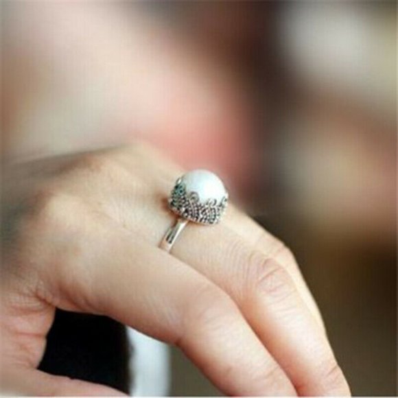 Vintage Fashion White Pearl 925 silver ring sz7 - Picture 3 of 6
